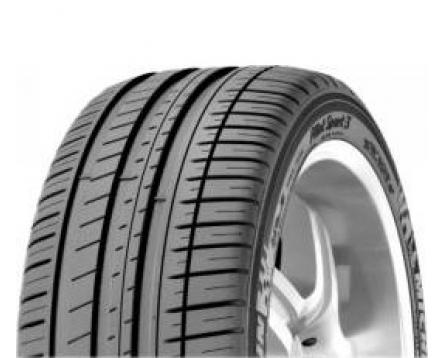 Padangos MICHELIN PILOT SPORT 3 255/35 R19 XL  AO    96 Y